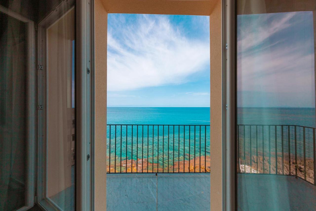 Suite Bordonaro Luxury Apartments Cefalu Bagian luar foto